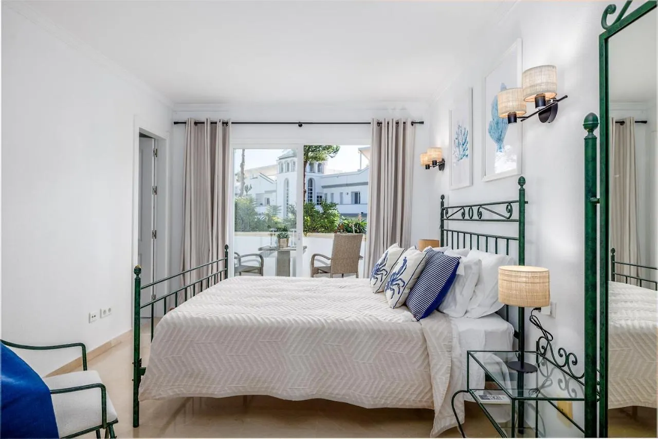 Lobster Beach House Estepona