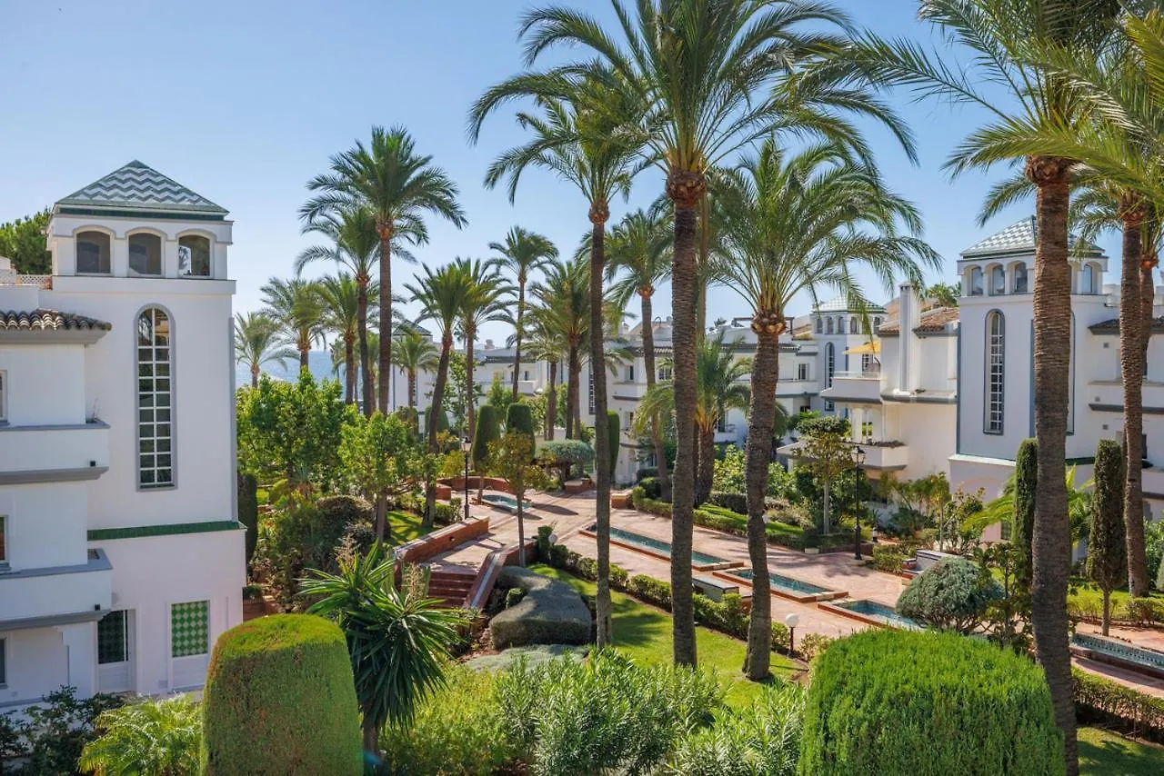Lobster Beach House Estepona 0*,  Espanha